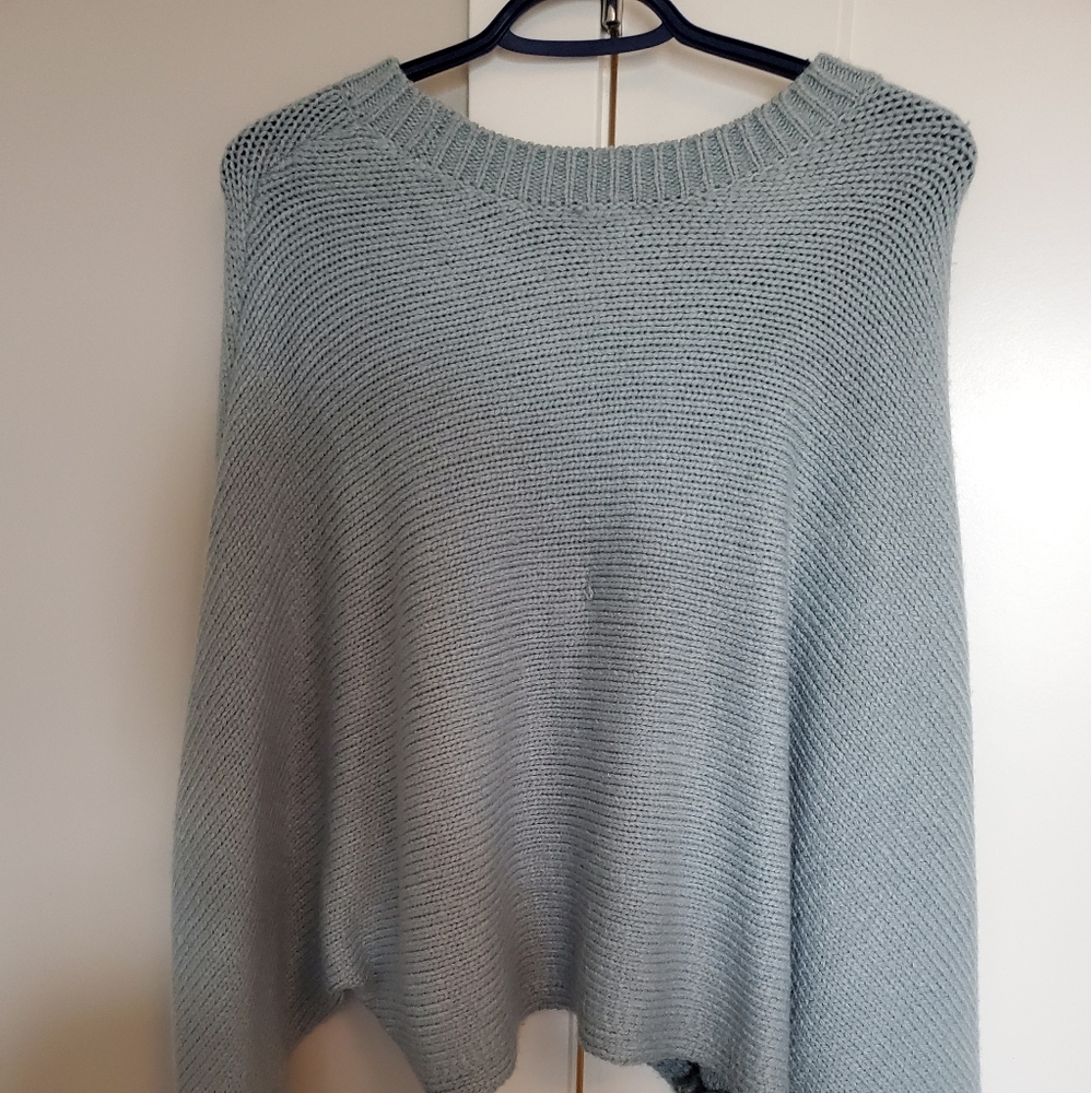 ‼️SALE ‼️GARAGE SWEATER